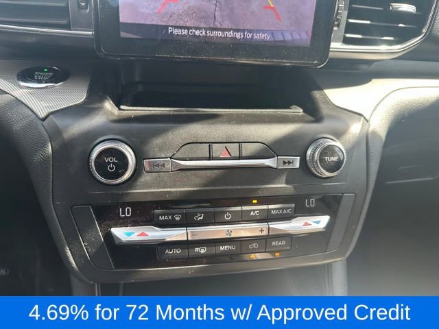 Used 2020 Ford Explorer XLT w/ Equipment Group 202A RWD image 15
