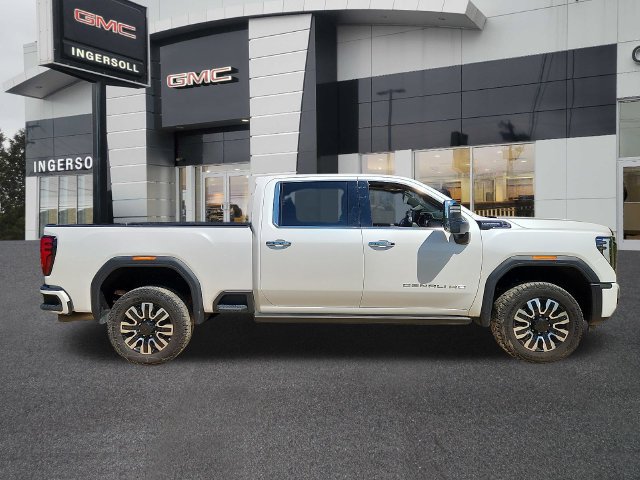 Used 2024 GMC Sierra 2500 Denali Ultimate AWD/4WD image 8