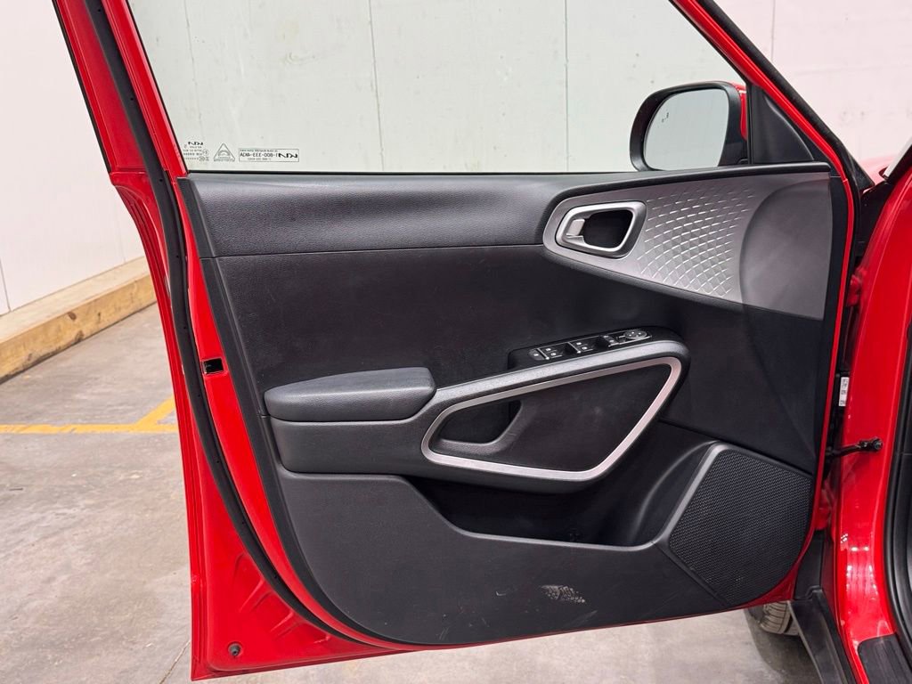Used 2023 Kia Soul LX w/ Option Group 015 image 11