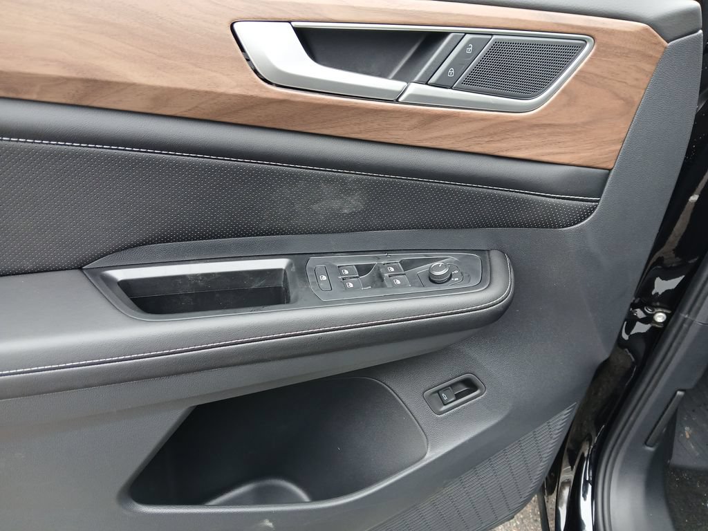 New 2026 Volkswagen Atlas SE FWD image 11
