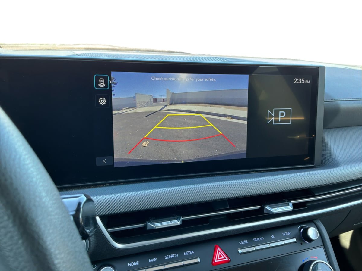 Used 2025 Hyundai Sonata SEL FWD image 13