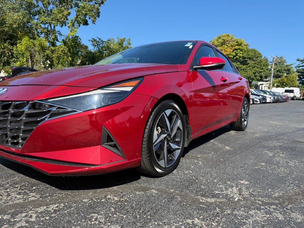 Used 2023 Hyundai Elantra Limited FWD image 20
