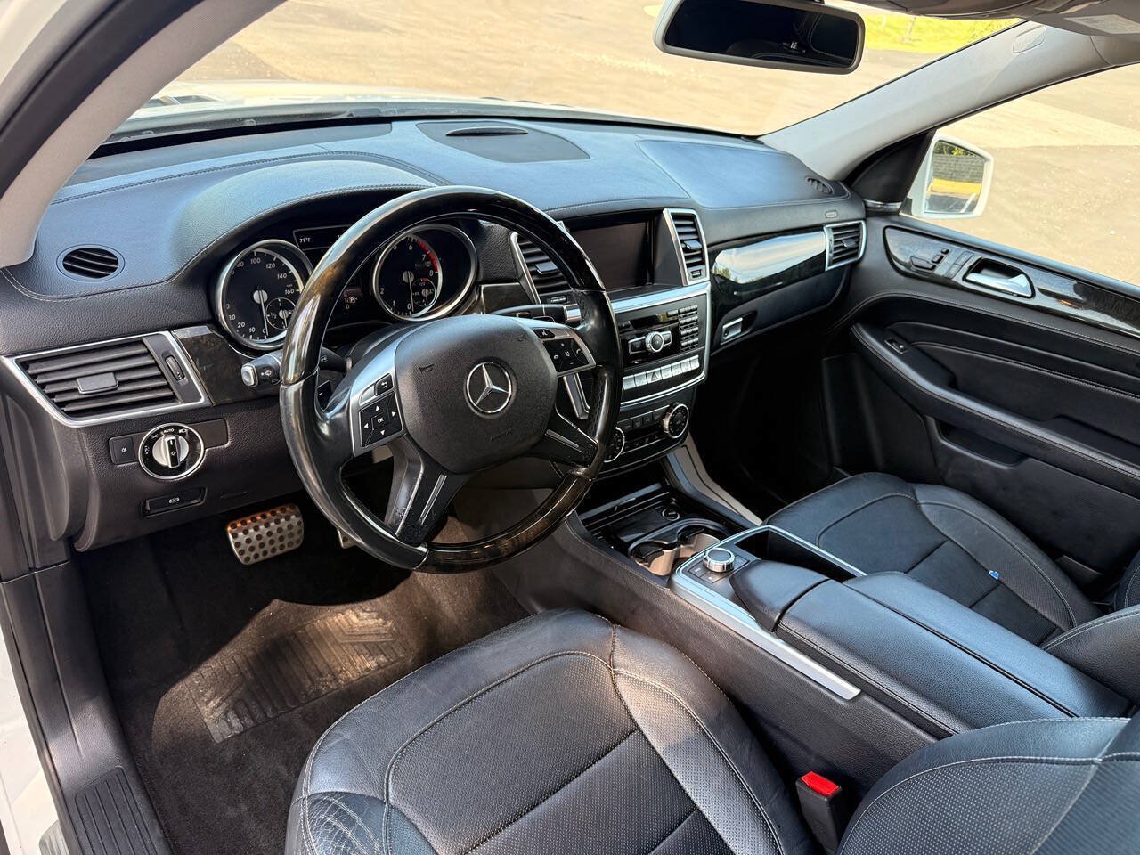 Used 2015 Mercedes-Benz ML 400 4MATIC image 9