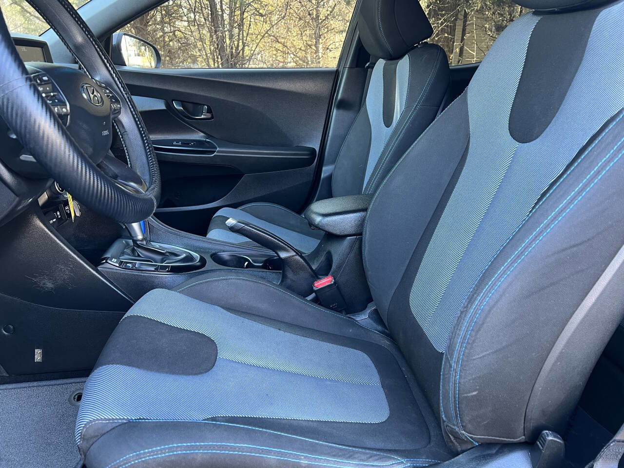 Used 2020 Hyundai Veloster 2.0 image 12