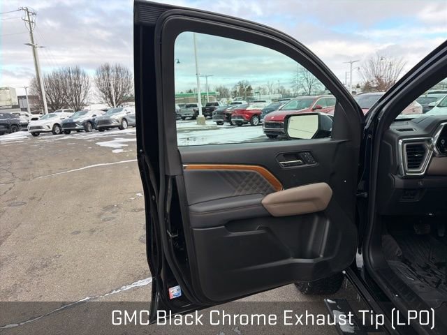 Used 2024 GMC Canyon Denali w/ LPO, Denali Black Edition image 34