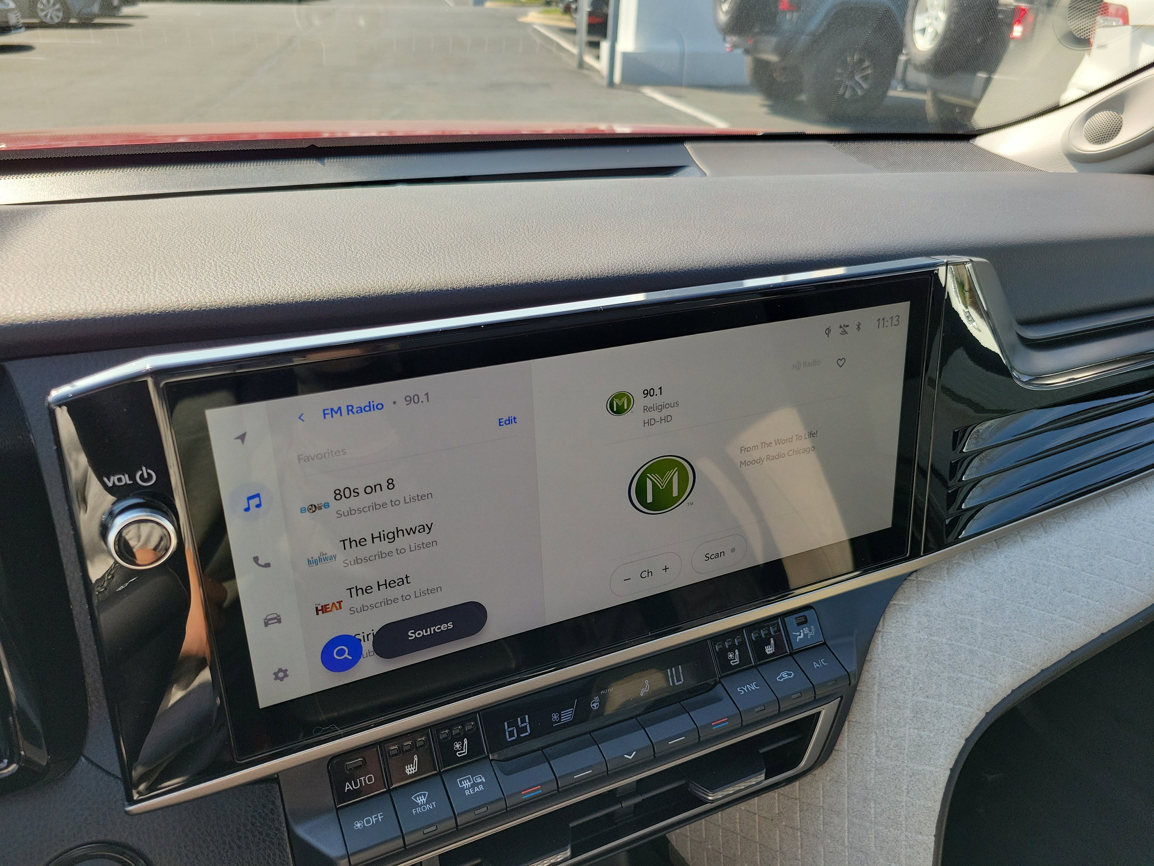 Certified 2025 Toyota Camry XLE w/ Premium Plus Package image 30