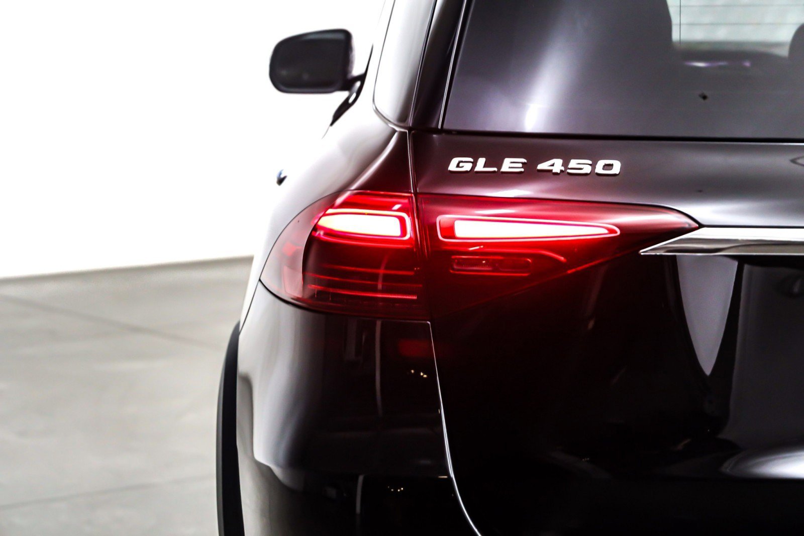 Certified 2025 Mercedes-Benz GLE 450 GLE 450 4MATIC SUV image 17