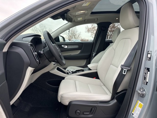 New 2026 Volvo XC40 B5 Plus w/ Protection Package Premier image 13