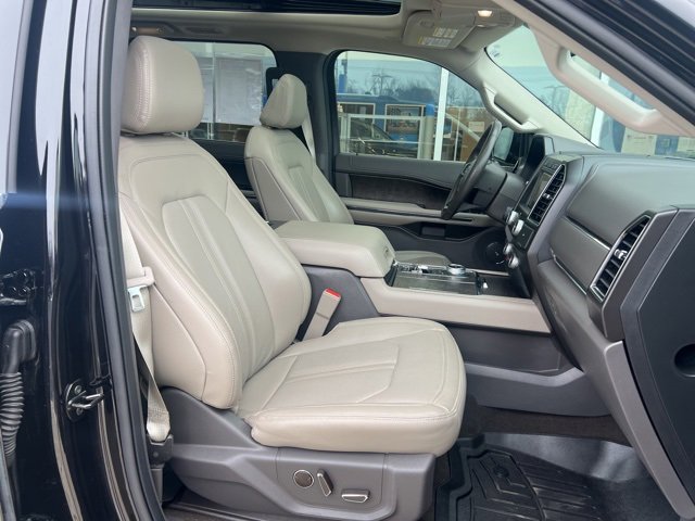 Used 2021 Ford Expedition Limited image 31