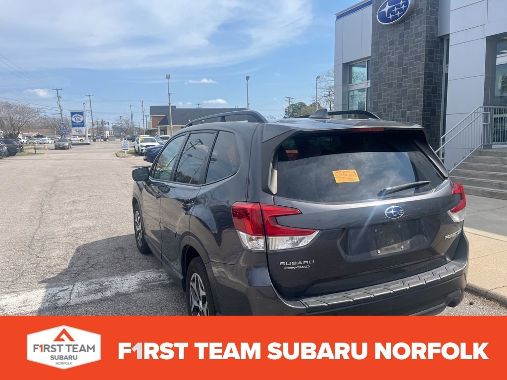 Used 2020 Subaru Forester Premium image 6