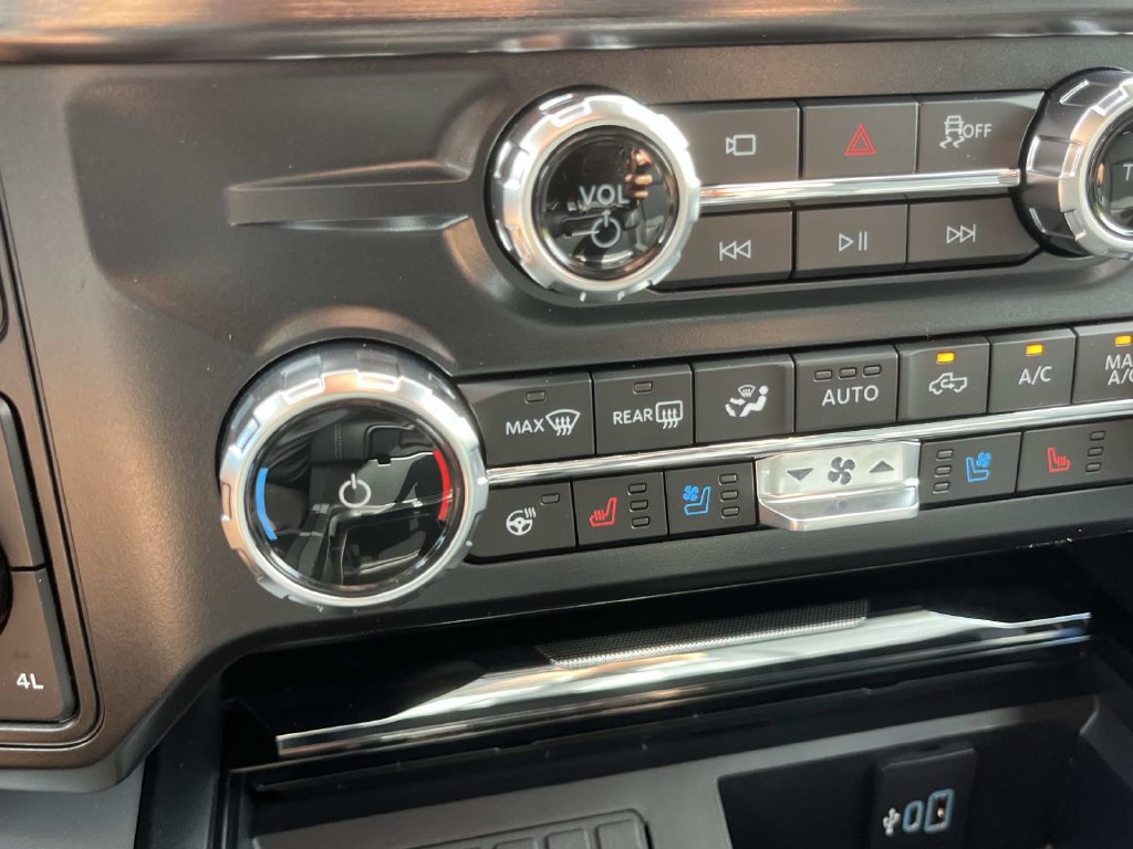 New 2027 Ford F250 Lariat w/ Tremor Off-Road Package AWD/4WD image 38