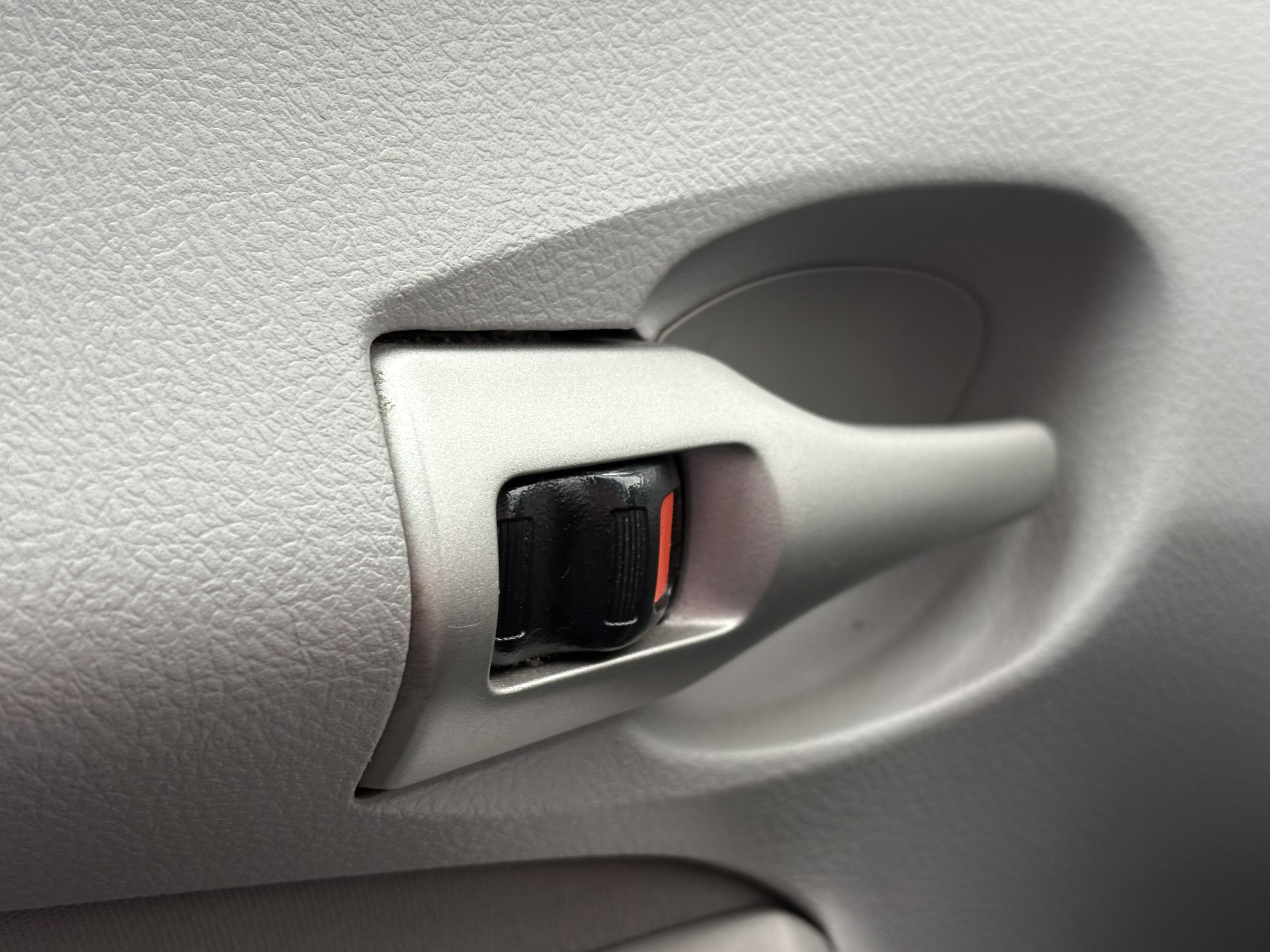 Used 2013 Toyota Corolla LE image 22