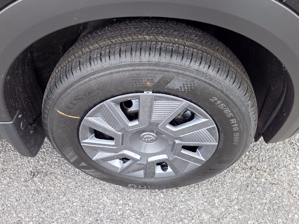 New 2027 Nissan Kicks S FWD image 16
