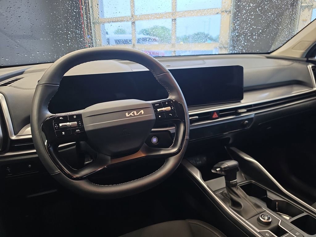 Used 2026 Kia Sorento LX image 15