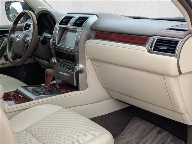 Used 2013 Lexus GX 460 w/ Comfort Plus Pkg image 24