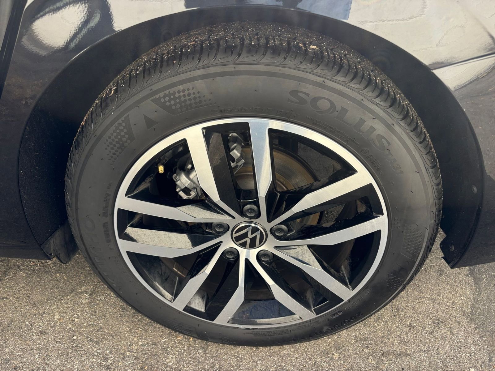 Used 2025 Volkswagen Jetta SE image 30