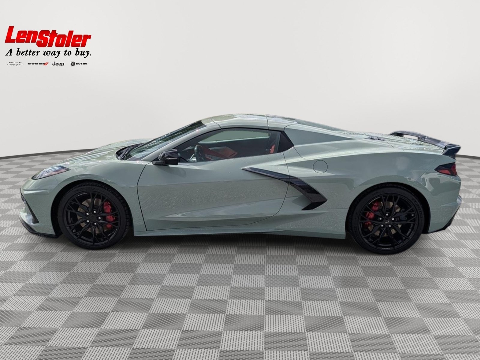 Used 2024 Chevrolet Corvette Stingray Premium Conv w/ Z51 Performance Package RWD image 2