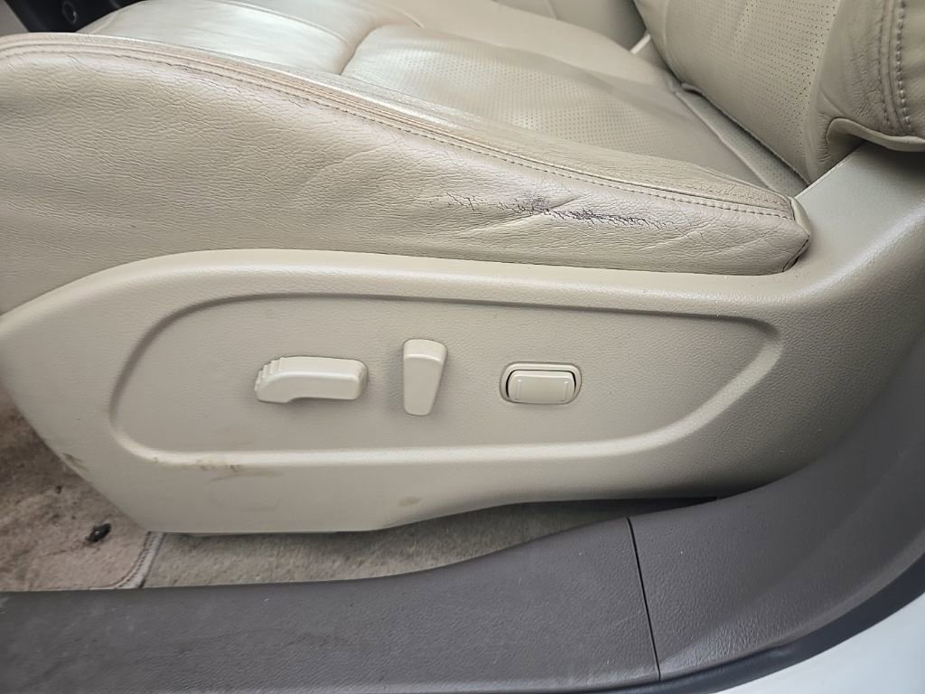 Used 2010 Nissan Murano SL w/ Leather Pkg image 9