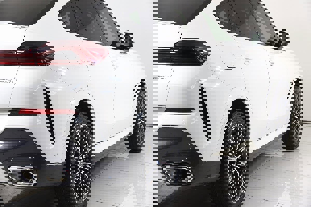 Used 2024 BMW X6 xDrive40i image 65