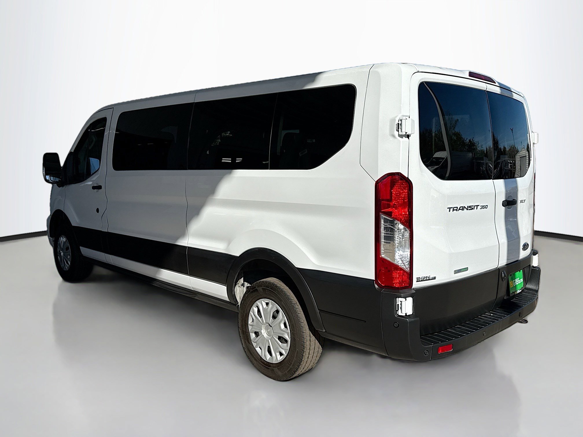 Used 2023 Ford Transit 350 XLT image 7