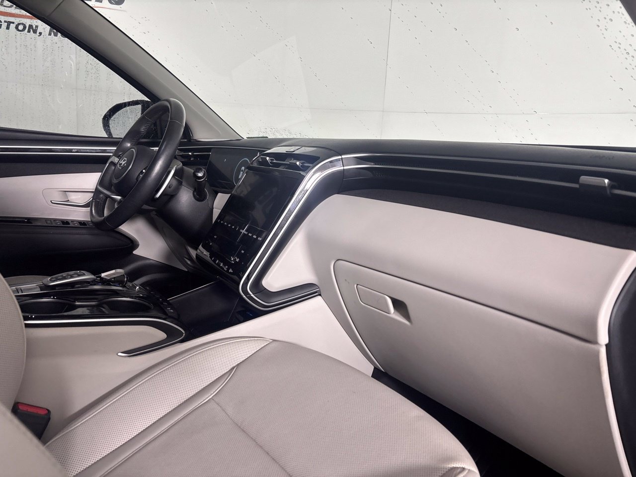 Used 2023 Hyundai Tucson Limited w/ Winter Package FWD image 34