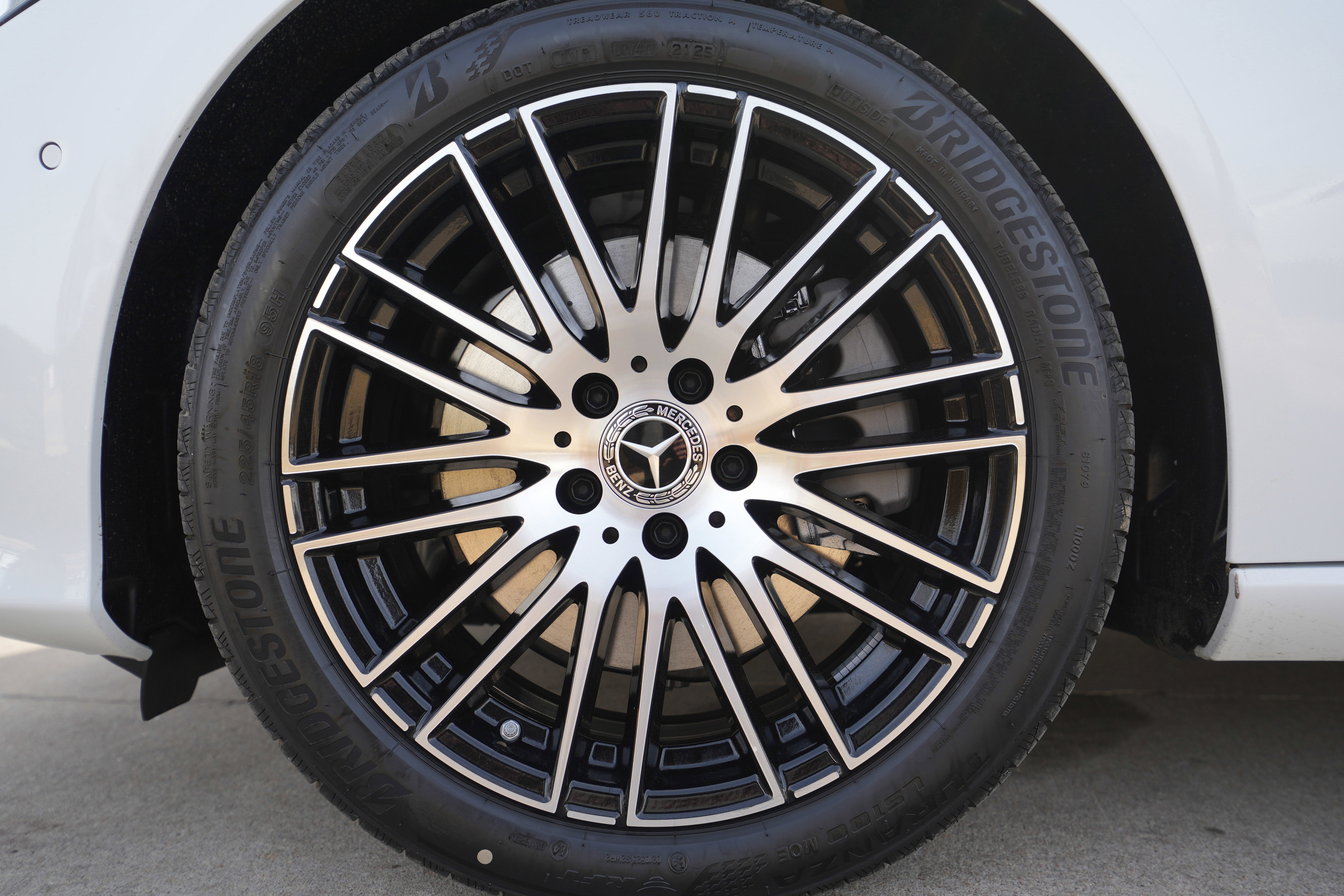 New 2026 Mercedes-Benz C 300 4MATIC Sedan image 11