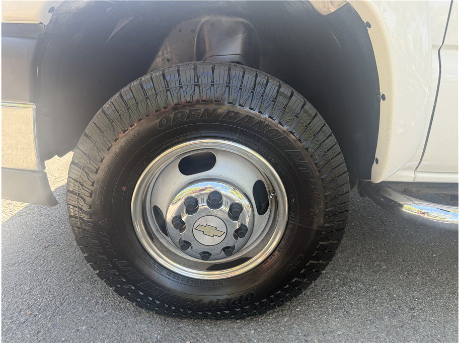 Used 2005 Chevrolet Silverado 3500 4x4 Crew Cab image 12