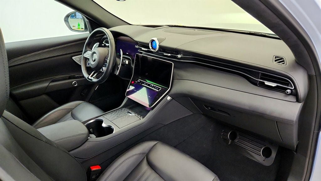 Used 2023 Maserati Grecale Modena AWD/4WD image 25
