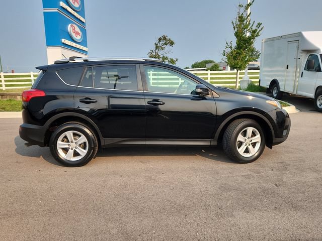 Used 2013 Toyota RAV4 XLE AWD/4WD image 12