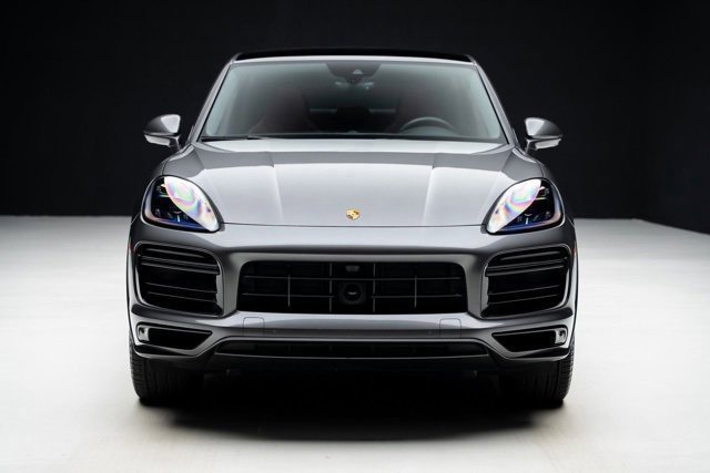 Used 2023 Porsche Cayenne Turbo image 8
