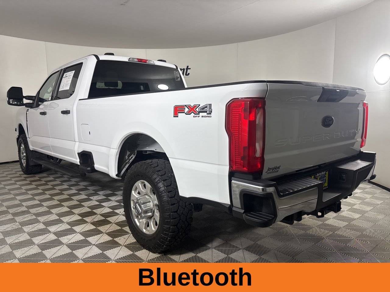 Used 2024 Ford F350 XLT w/ FX4 Off-Road Package AWD/4WD image 8