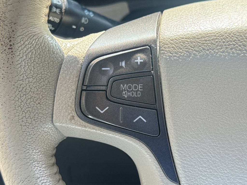 Used 2011 Toyota Sienna Limited FWD image 29