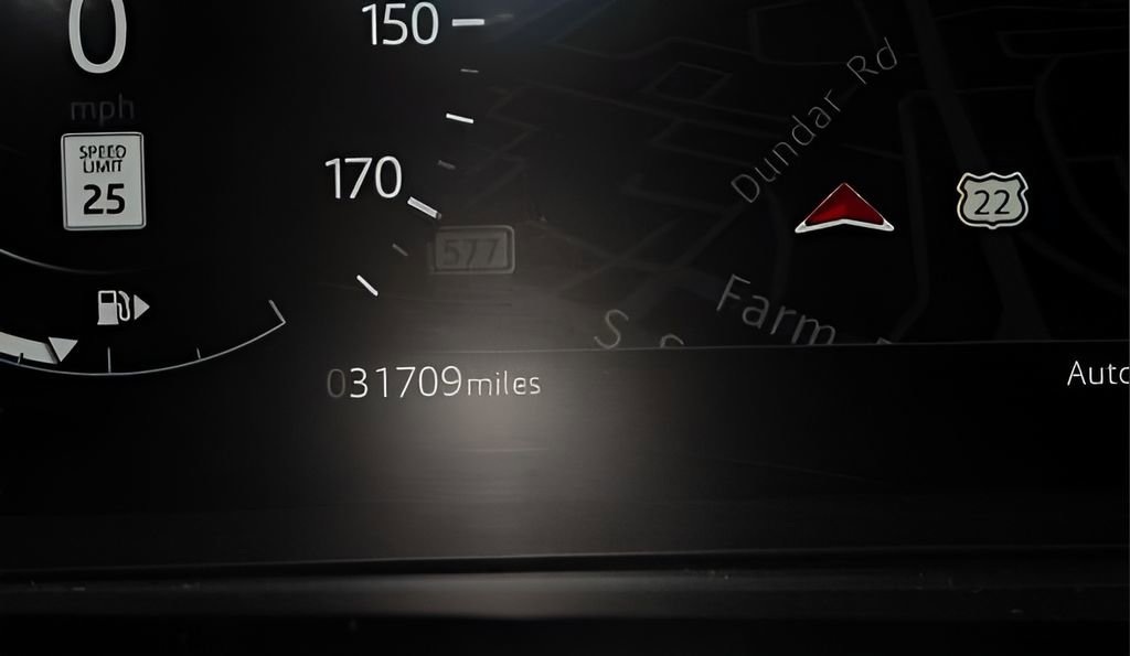 Used 2022 Land Rover Range Rover Evoque SE image 19