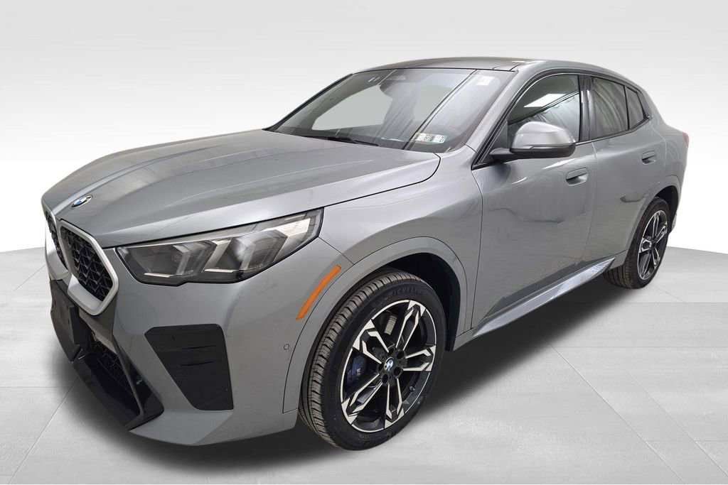 Certified 2025 BMW X2 xDrive28i image 5