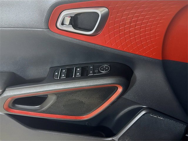 Used 2022 Kia Soul Turbo image 16