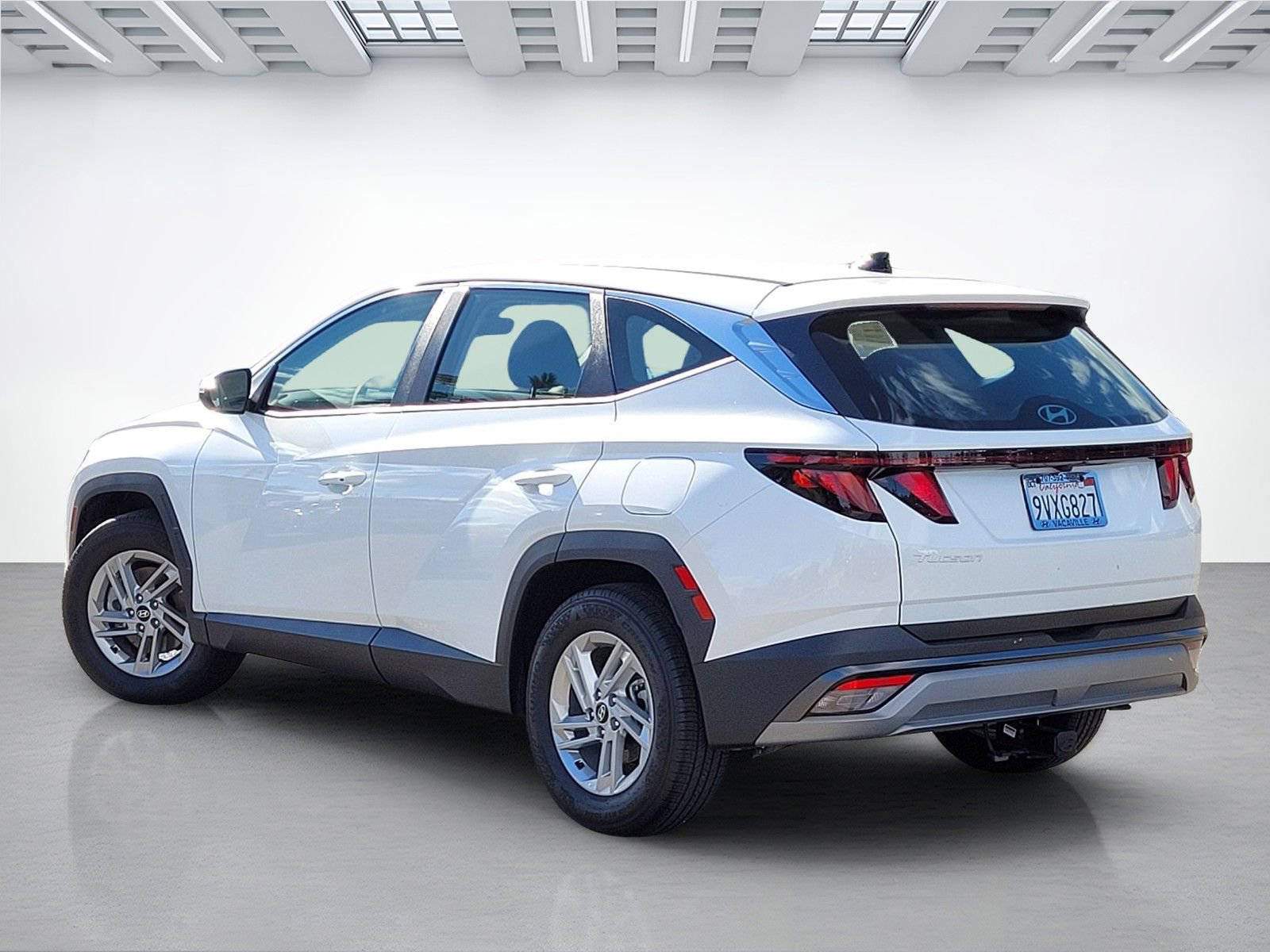 Certified 2025 Hyundai Tucson SE image 13