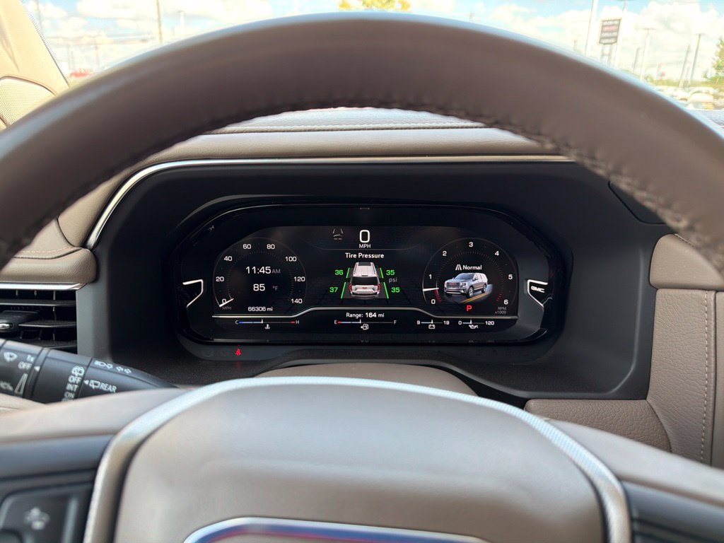 Used 2024 GMC Yukon Denali RWD image 19