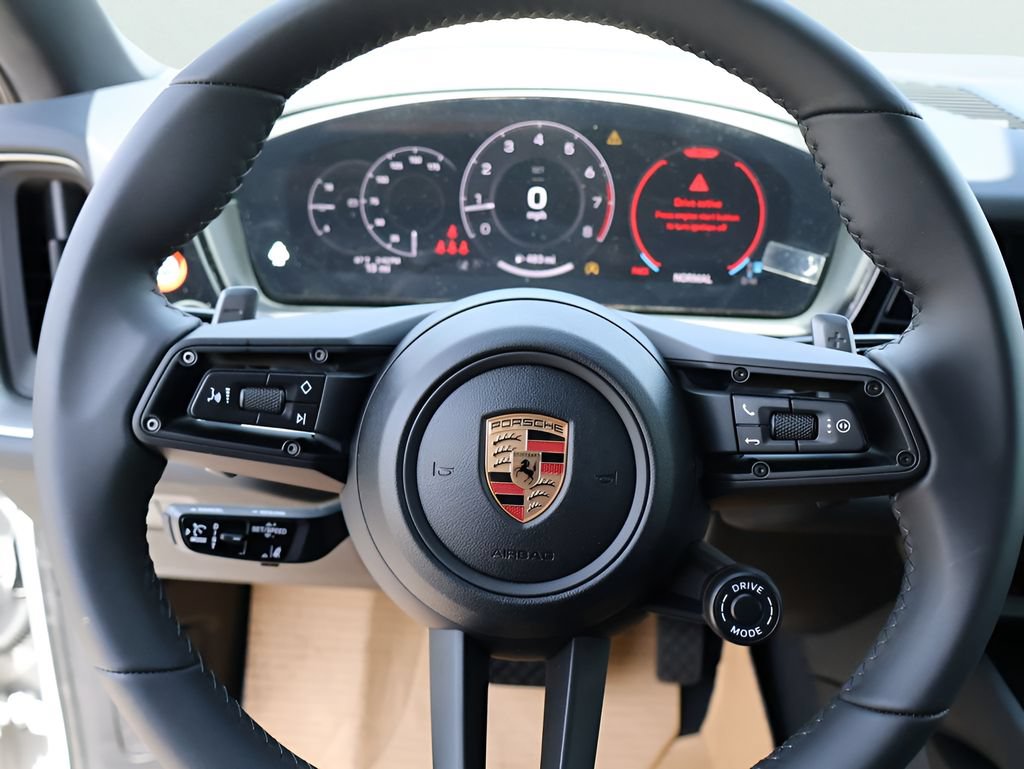 New 2026 Porsche Cayenne Coupe AWD/4WD image 28