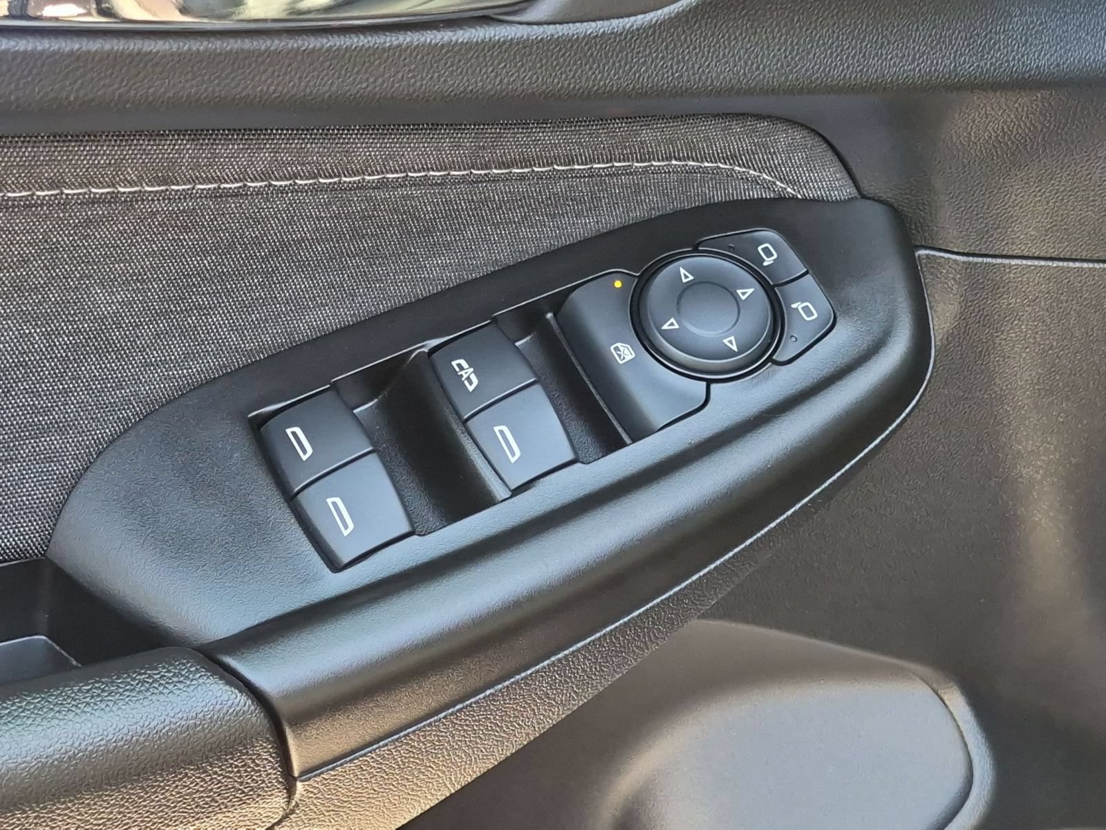 Used 2023 Chevrolet TrailBlazer ACTIV AWD/4WD image 11