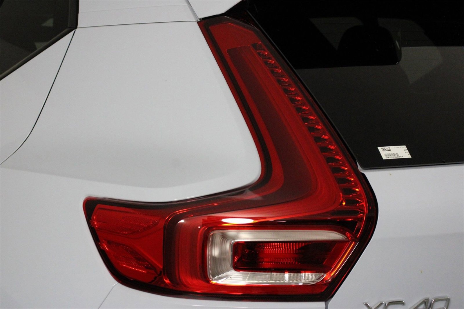 New 2025 Volvo XC40 B5 Plus w/ Climate Package image 15