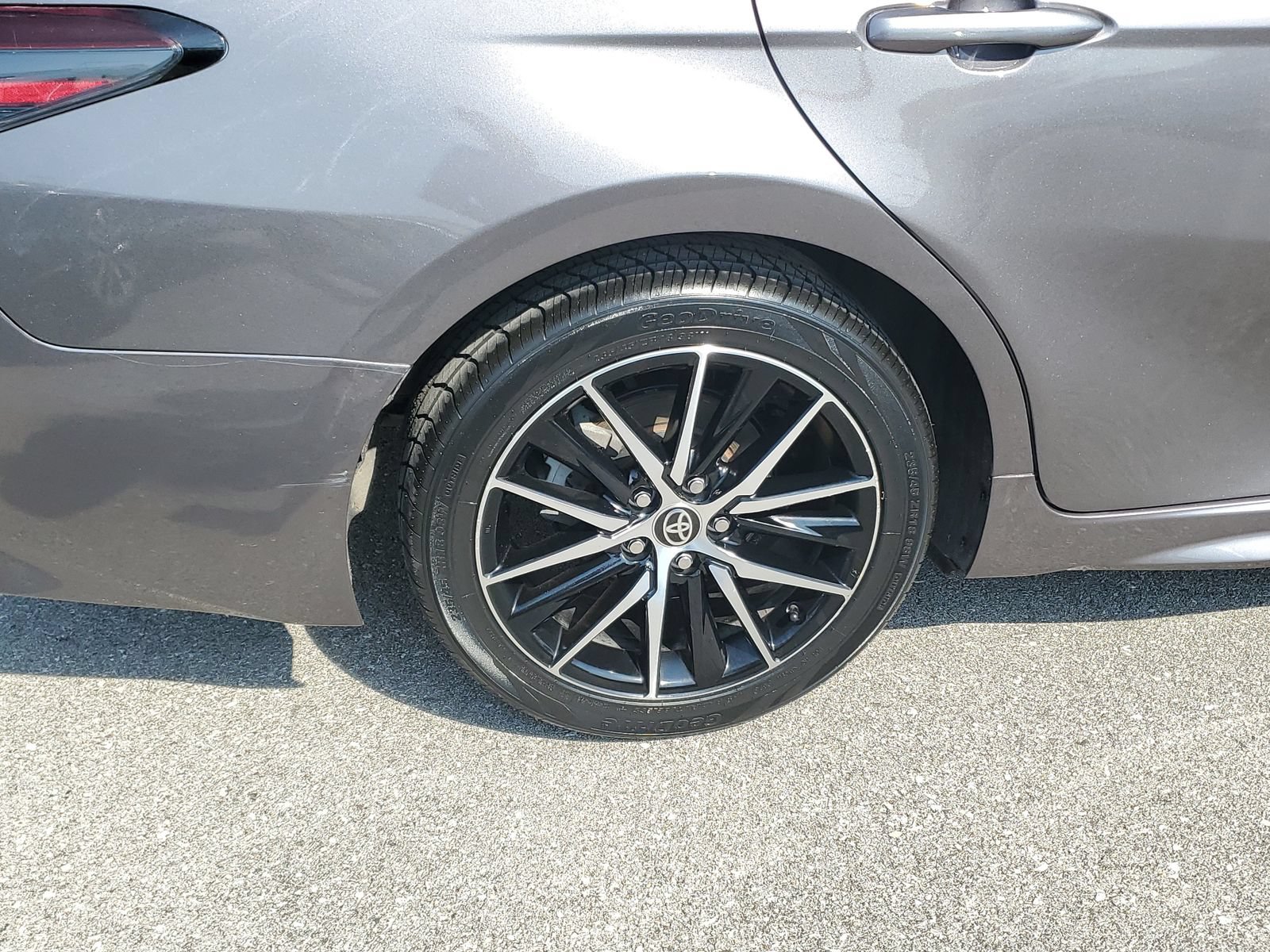 Certified 2024 Toyota Camry SE FWD image 5