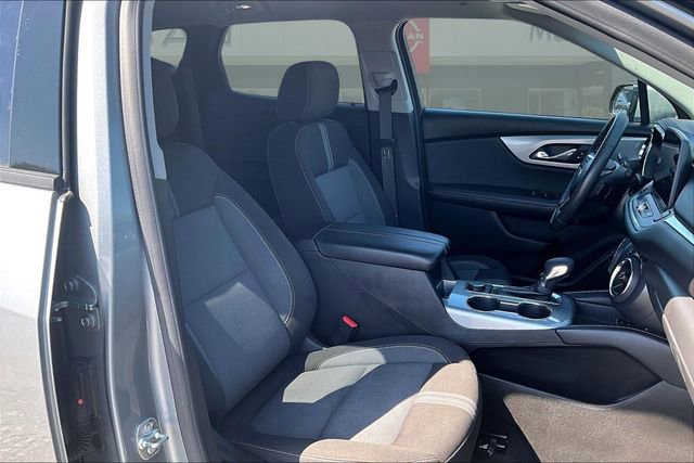 Used 2024 Chevrolet Blazer LT FWD image 25