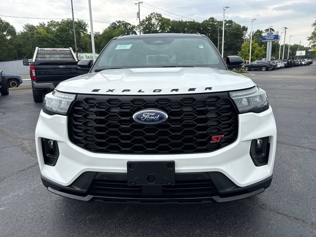 Used 2025 Ford Explorer ST w/ Sun And Sound Package AWD/4WD image 3
