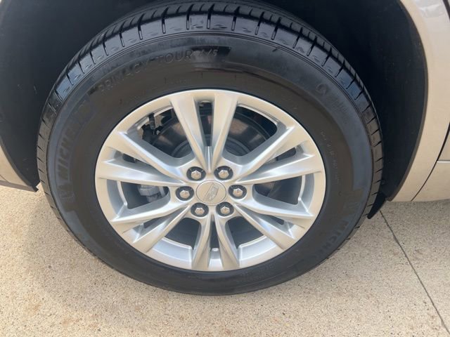 Certified 2023 Cadillac XT6 Luxury image 12