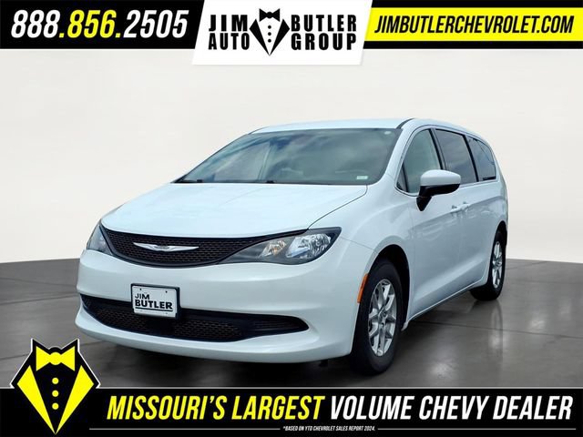 Used 2023 Chrysler Voyager LX FWD image 1
