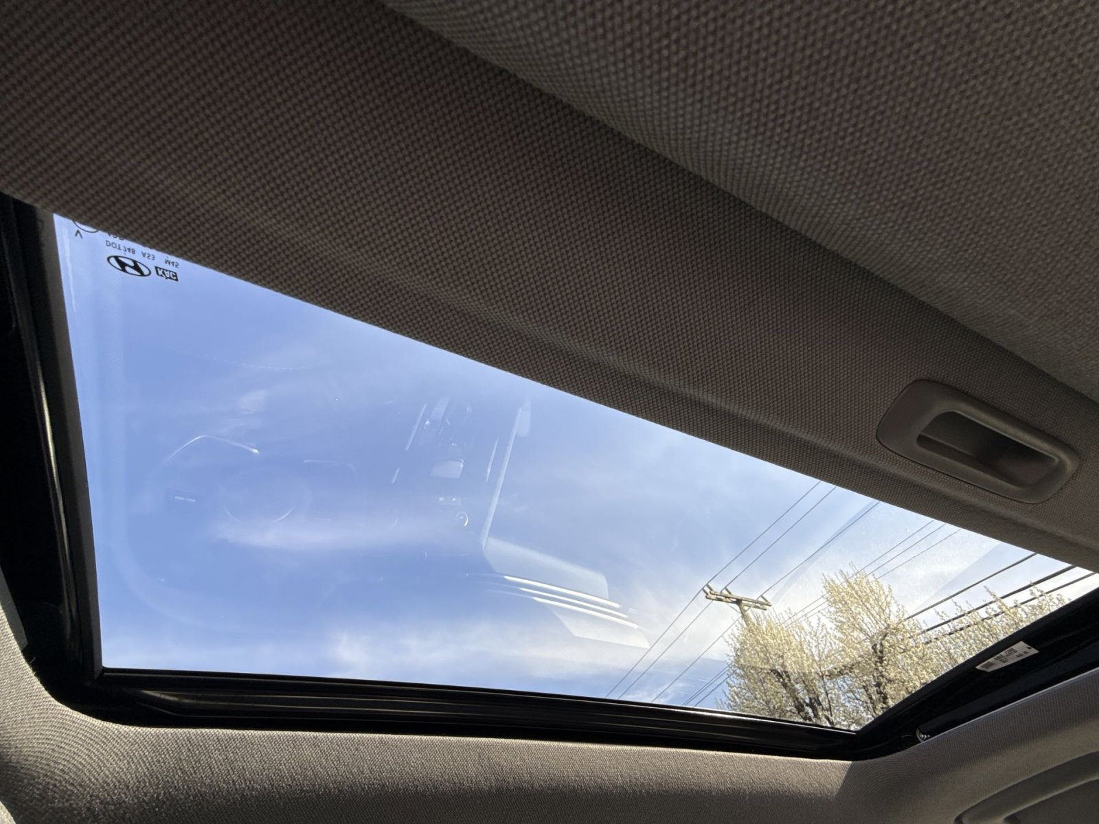 Certified 2025 Hyundai Elantra SEL image 24