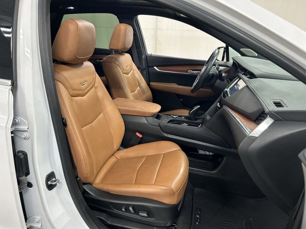 Used 2021 Cadillac XT5 Premium Luxury image 24