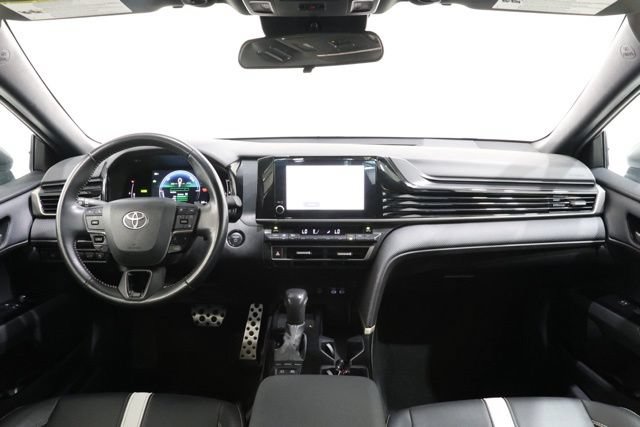 Used 2025 Toyota Camry SE FWD image 14
