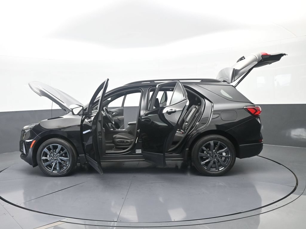 Used 2023 Chevrolet Equinox RS FWD image 70