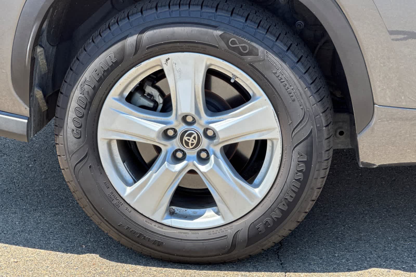 Certified 2020 Toyota Highlander LE FWD image 20
